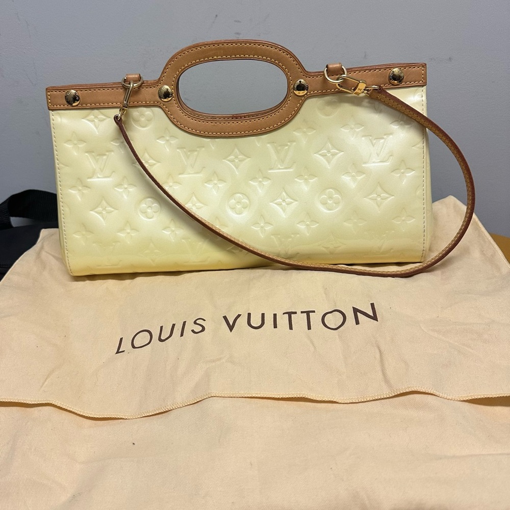 Louis Vuitton Roxbury Drive Handbag Monogram Vernis